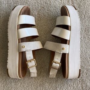 UGG Braelynn Platform Sandal